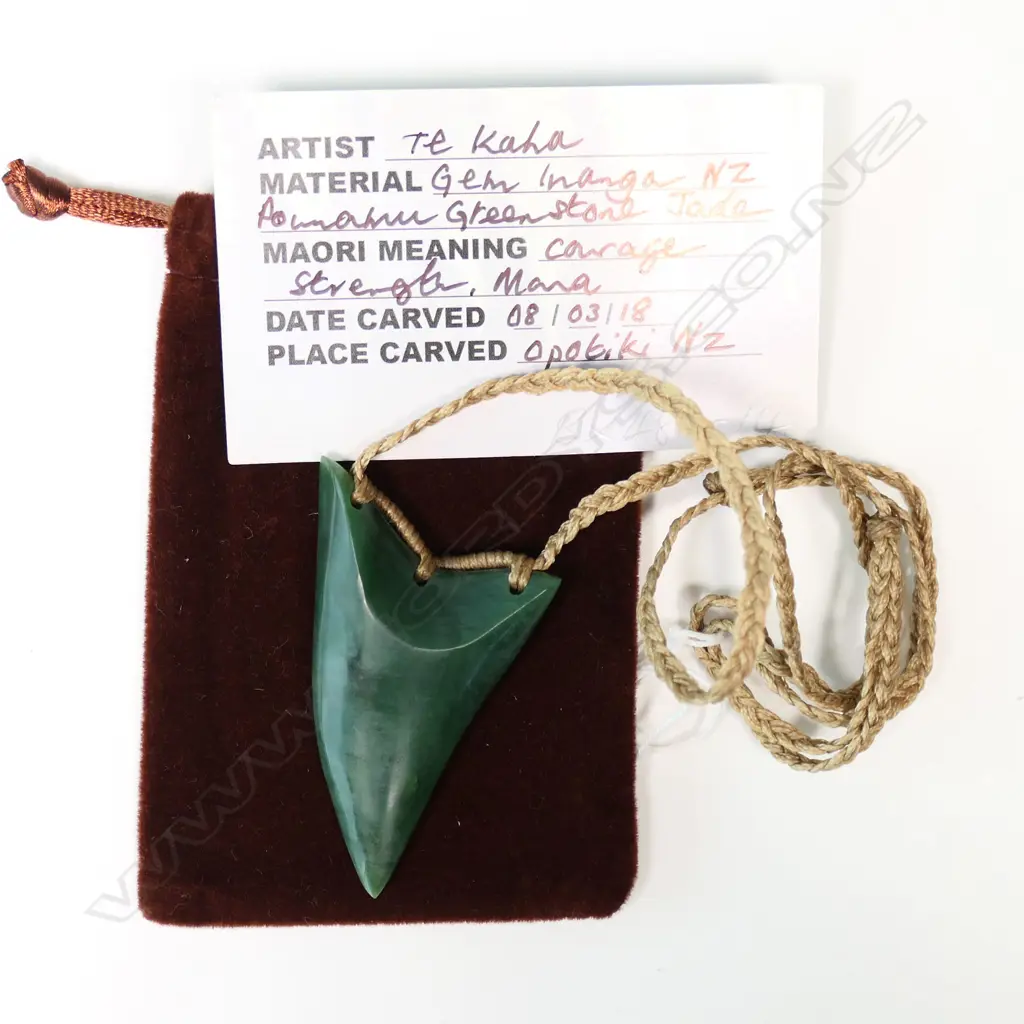Te Kaha carved pounamu (gem inanga) rei niho (eye tooth) pendant, Image 1++